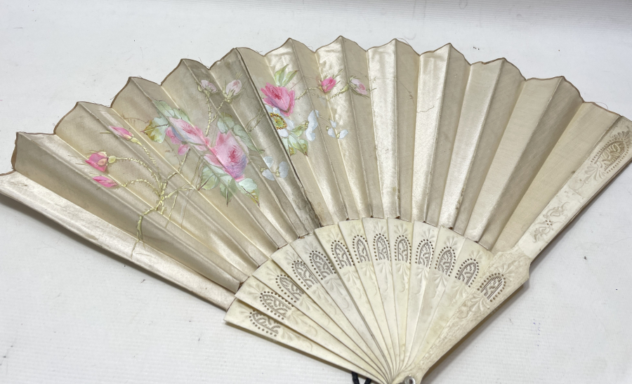 OSMANLI DÖNEMİ EL BOYAMA VE TESTERE İŞÇİLİKLİ YELPAZE