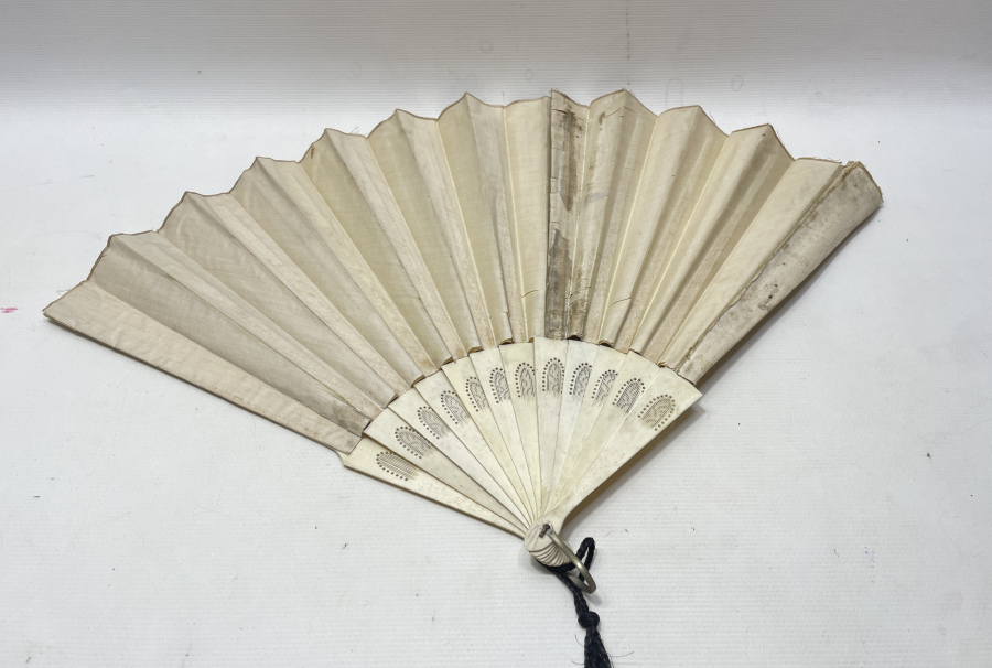 OSMANLI DÖNEMİ EL BOYAMA VE TESTERE İŞÇİLİKLİ YELPAZE