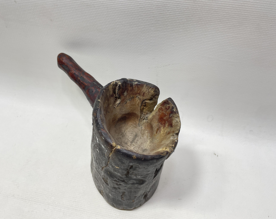 OSMANLI DÖNEMİ YEKPARE AHŞAPTAN EL OYMA NADİR KAHVE DİBEĞİ