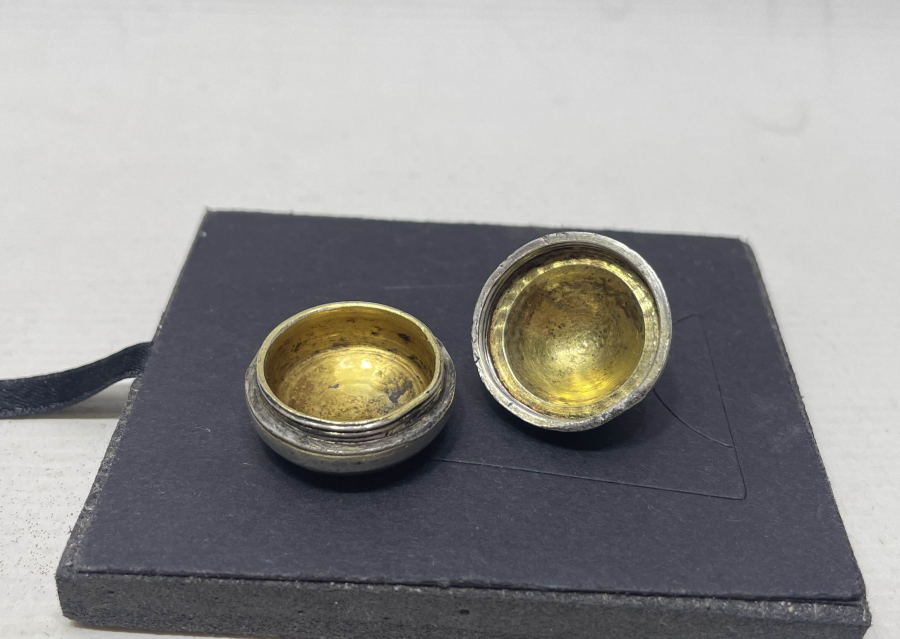 SÜNBÜLİYYE TARİKARI SİKKESİ FORMUNDA GÜMÜŞ SAKIZLIK