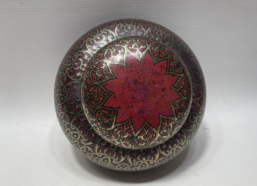 ÜZERİNDE BEKTAŞİ YILDIZI BULUNAN TESLİM TAŞI FORMUNDA ÇOK NADİR HURMA KUTUSU