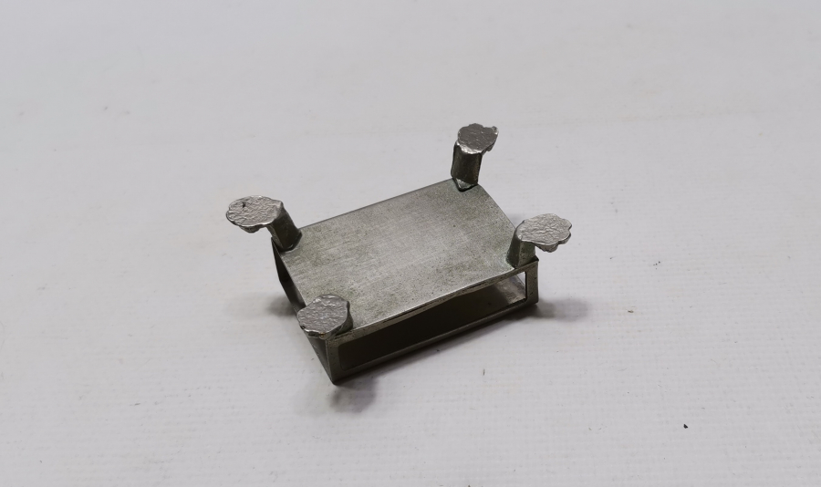 ASLAN AYAKLI ANTİKA KİBRİTLİK