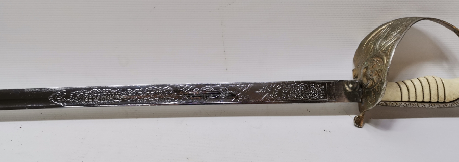 ASLAN BAŞLI DENİZCİ PAŞA KILICI