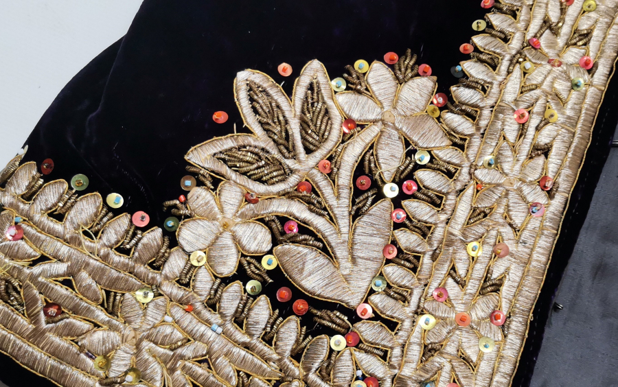 GÜMÜŞ SIRMA İŞÇİLİKLİ ANTİKA YELEK