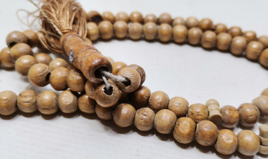 İÇİNDE KABE-İ ŞERİF GÖRSELİ BULUNAN MİKRO RESİMLİ ANTİKA NAMAZ TESPİHİ