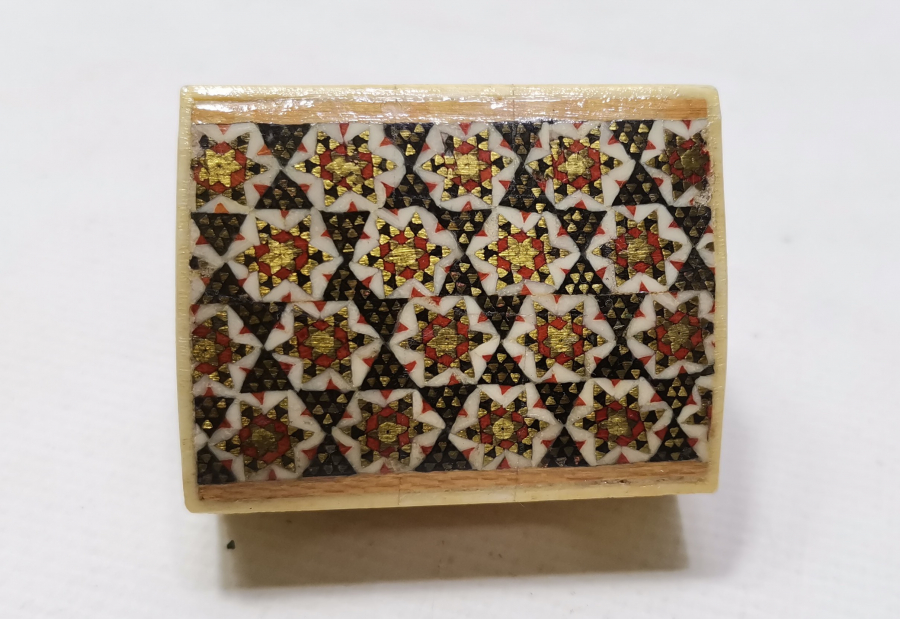 MARKÜTERİ İŞÇİLİKLİ ANTİKA KİBRİTLİK