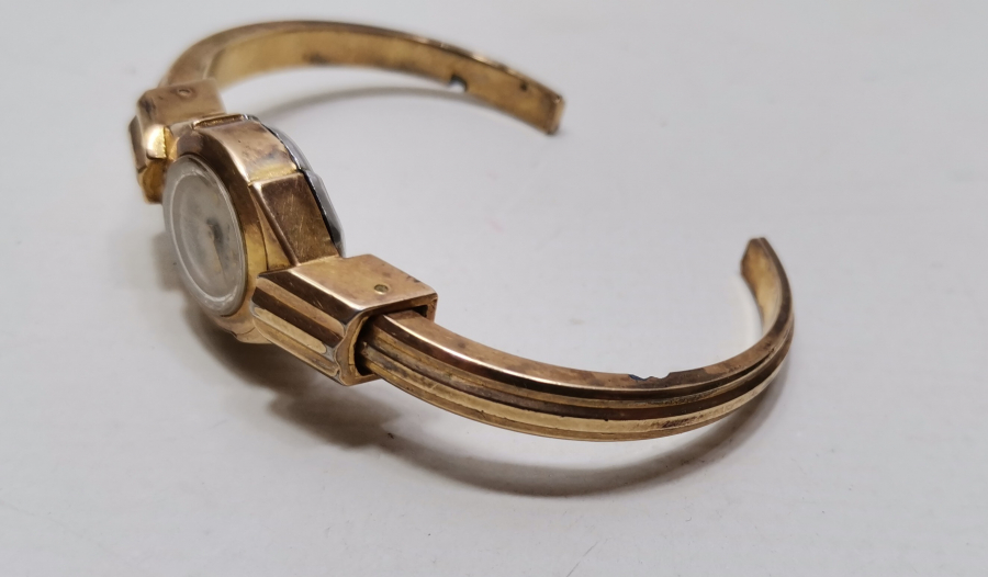 NACAR MARKA ALTIN KAPLAMA NADİR KOL SAATİ