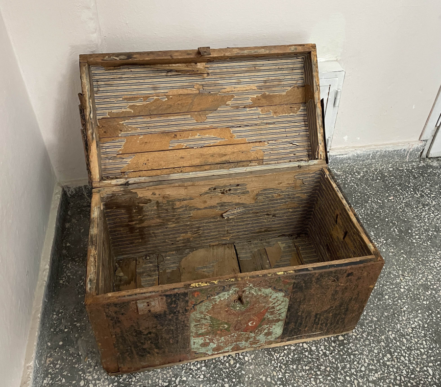 ÜZERİNDE OSMANLI DEVLET ARMASI BULUNAN GELİN SANDIĞI