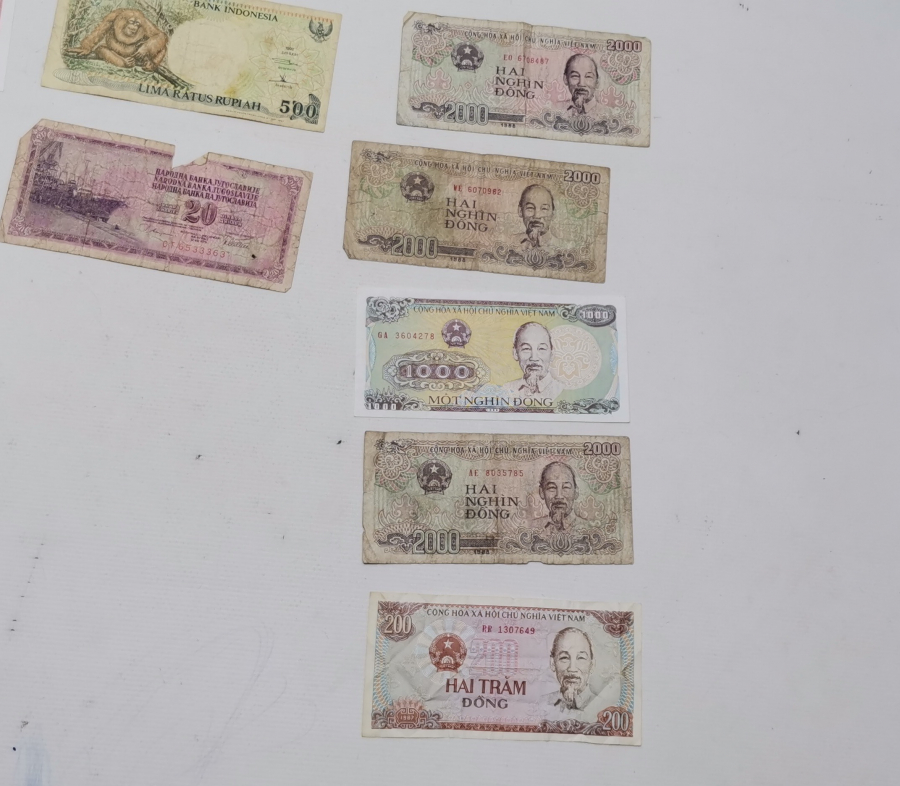 ANTİKA YABANCI KAĞIT PARA LOTU