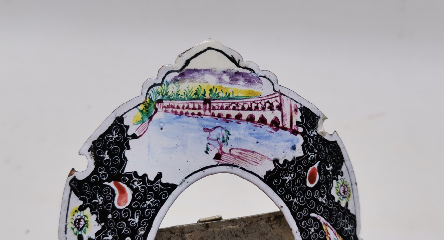 MİNE İŞÇİLİKLİ ANTİKA ÇERÇEVE