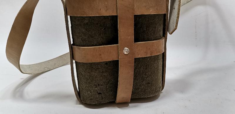 1. DÜNYA SAVAŞI DÖNEMİ ORJİNAL KILIFINDA EMAYE SUBAY MATARASI