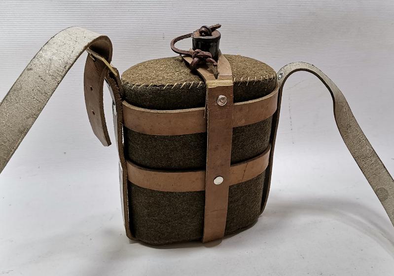 1. DÜNYA SAVAŞI DÖNEMİ ORJİNAL KILIFINDA EMAYE SUBAY MATARASI