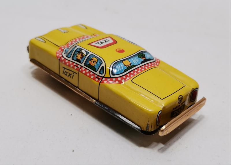 1970'LERDEN JAPON MALI SÜRTMELİ TAKSİ TENEKE OYUNCAK 