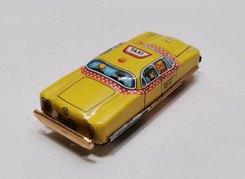 1970'LERDEN JAPON MALI SÜRTMELİ TAKSİ TENEKE OYUNCAK 