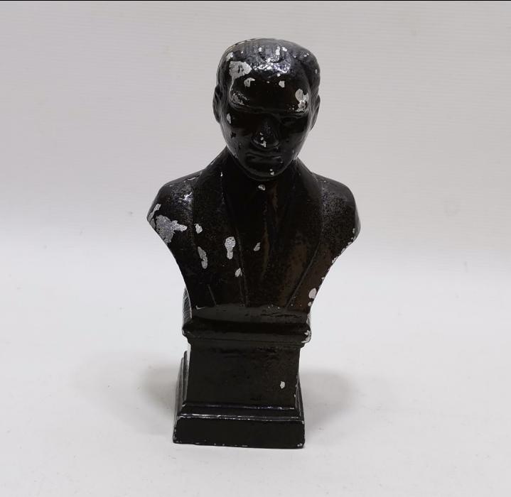 ATATÜRK BÜSTÜ MASA ÜSTÜ OBJESİ