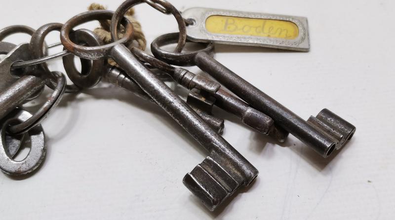 ANTİKA ANAHTAR LOTU