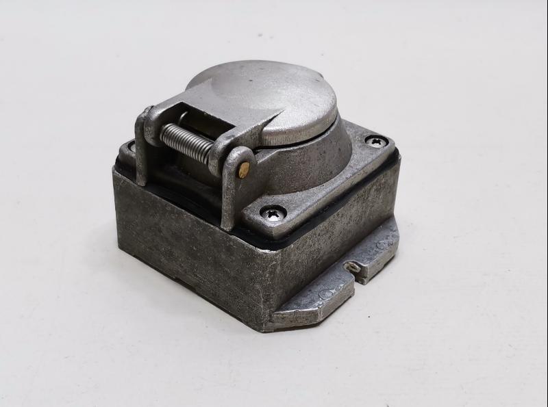 ANTİKA GEMİ ELEKTRİK PRİZİ