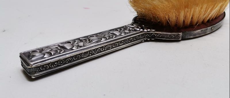 ANTİKA GÜMÜŞ KAPLAMA ELBİSE FIRÇASI 