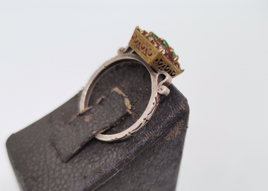 HÜRREM MODEL TAŞLI YÜZÜK