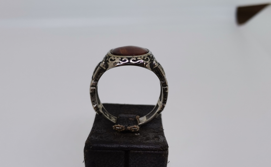 KEHRİBAR TAŞLI GÜMÜŞ YÜZÜK