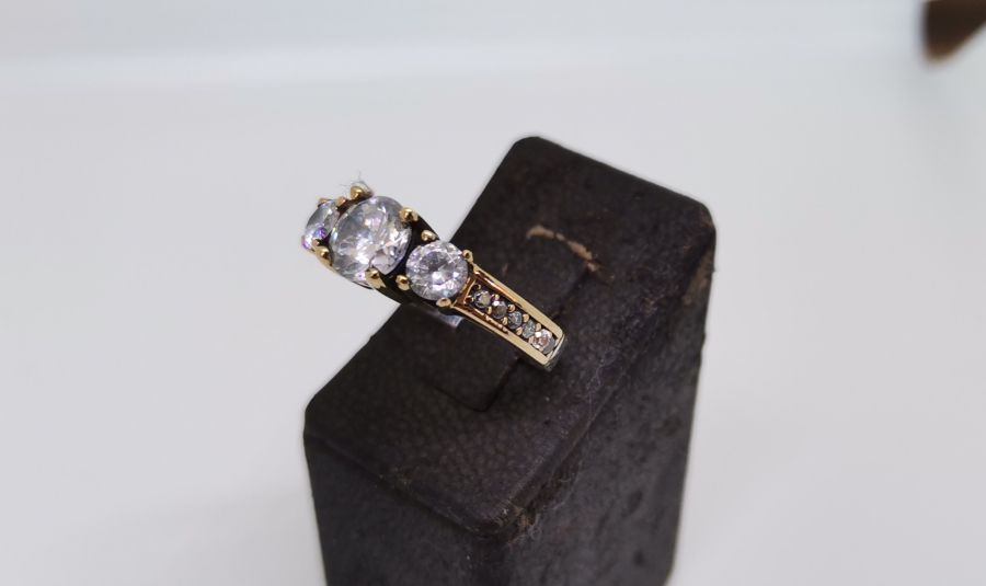 MARGAZİT TAŞLI ÜÇTAŞ MODEL YÜZÜK