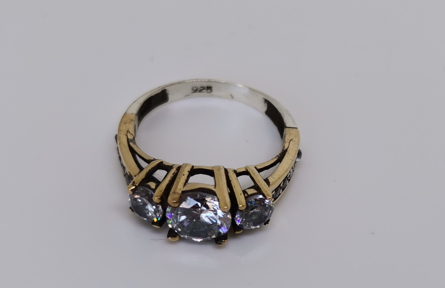 MARGAZİT TAŞLI ÜÇTAŞ MODEL YÜZÜK