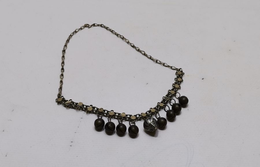 OSMANLI DÖNEMİ SAVATLI GÜMÜŞ APLİKLİ GERDANLIK