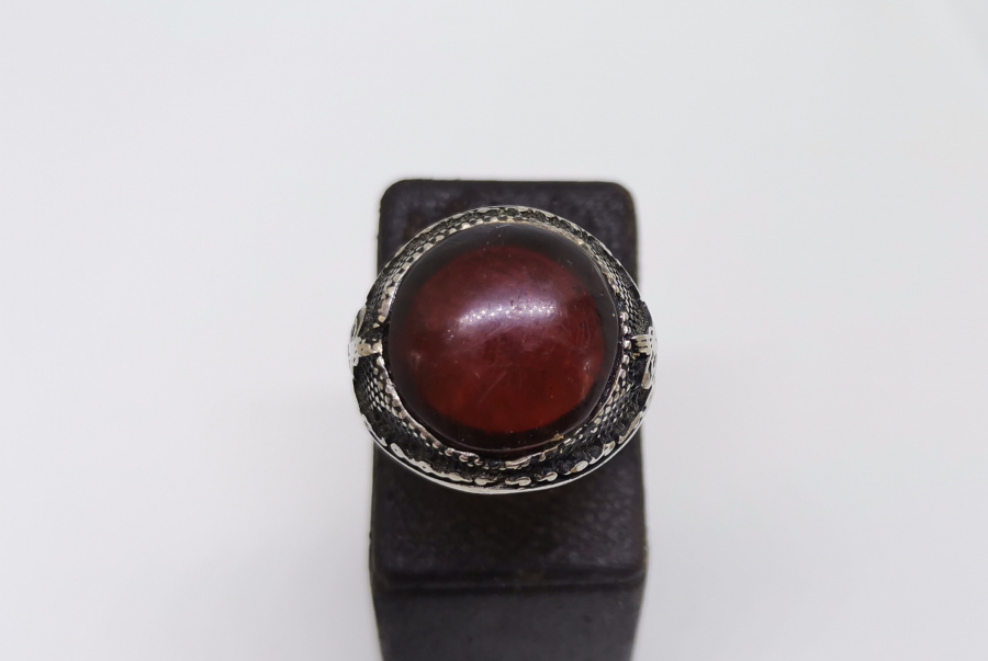 SIKMA KEHRİBAR TAŞLI GÜMÜŞ YÜZÜK