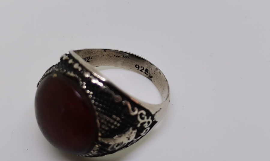 SIKMA KEHRİBAR TAŞLI GÜMÜŞ YÜZÜK