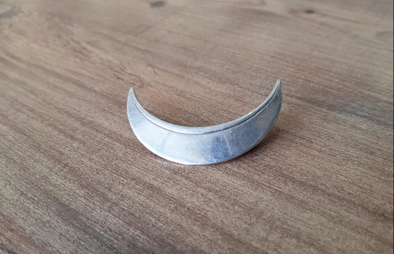 1. DÜNYA SAVAŞI DÖNEMİ ÇOK NADİR HİLAL FORMLU GÜMÜŞ OSMANLI SUBAY KALPAK KOKARTI