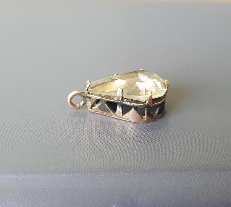 OSMANLI DÖNEMİ NECEF TAŞLI ALTIN KOLYE UCU