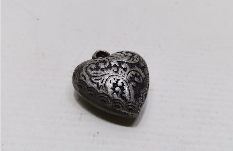 ANTİKA KALP FORMLU ZAMAK KOLYE UCU