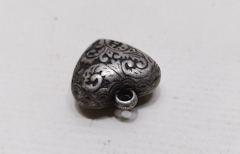 ANTİKA KALP FORMLU ZAMAK KOLYE UCU