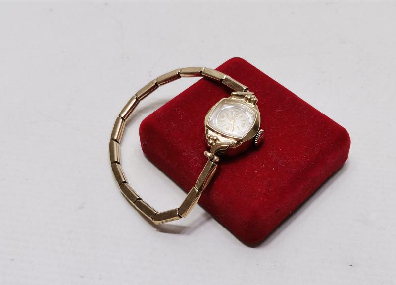 ANTİKA WALTHAM MARKA ALTIN KAPLAMA BAYAN KOL SAATİ 