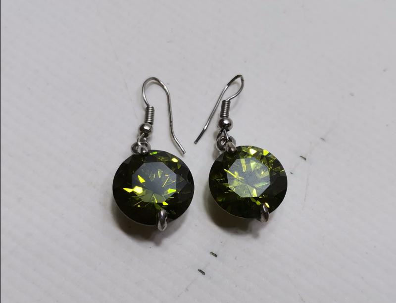 ANTİKA PERİDOT TAŞLI GÜMÜŞ KÜPE 