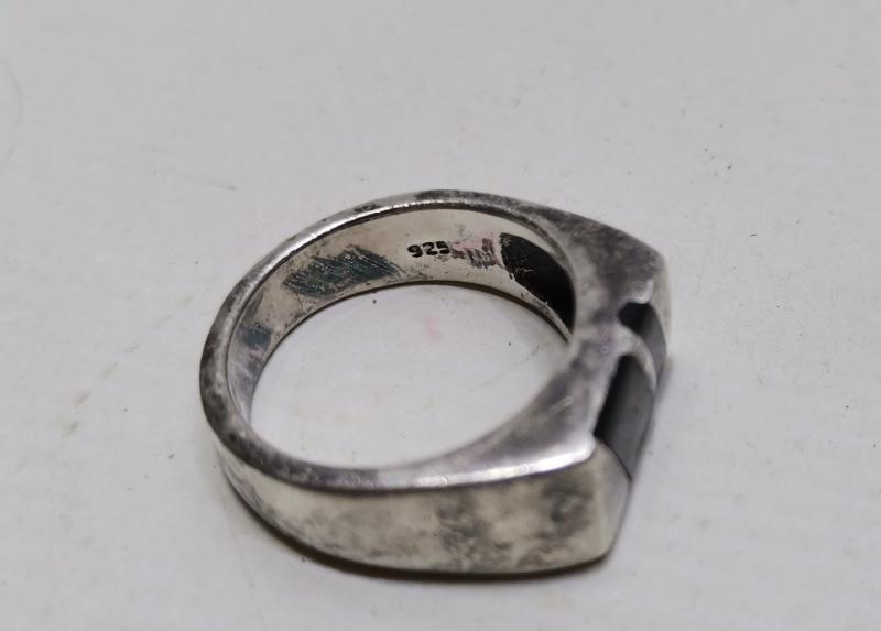 OLTU TAŞLI GÜMÜŞ ERKEK YÜZÜĞÜ