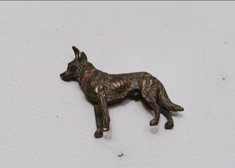 SANATÇI İŞİ ANTİKA KÖPEK BİBLOSU