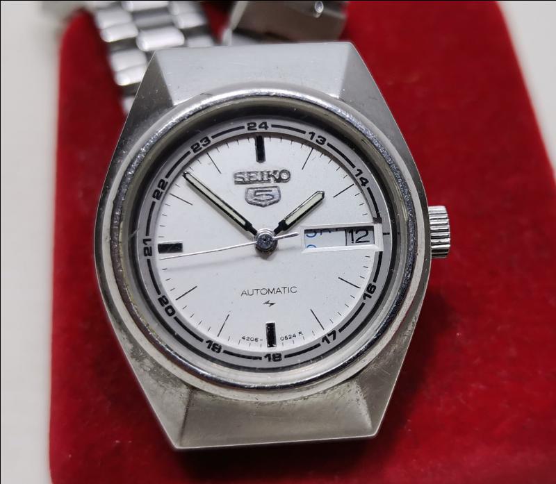 SEIKO5 OTOMATİK BAYAN KOL SAATİ 