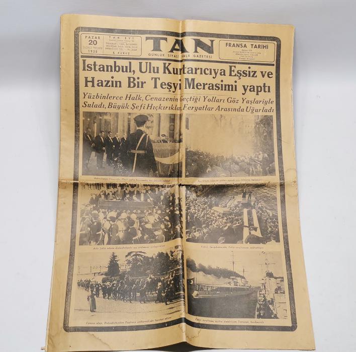 20 KASIM 1938 TARİHLİ ATATÜRK'ÜN VEFAT VE YAS HABERLERİ KONULU TAN GAZETESİ