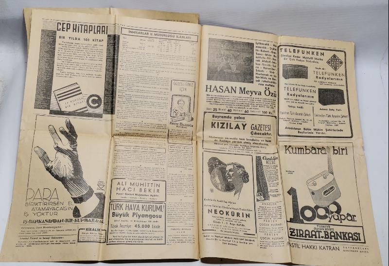 20 KASIM 1938 TARİHLİ ATATÜRK'ÜN VEFAT VE YAS HABERLERİ KONULU TAN GAZETESİ