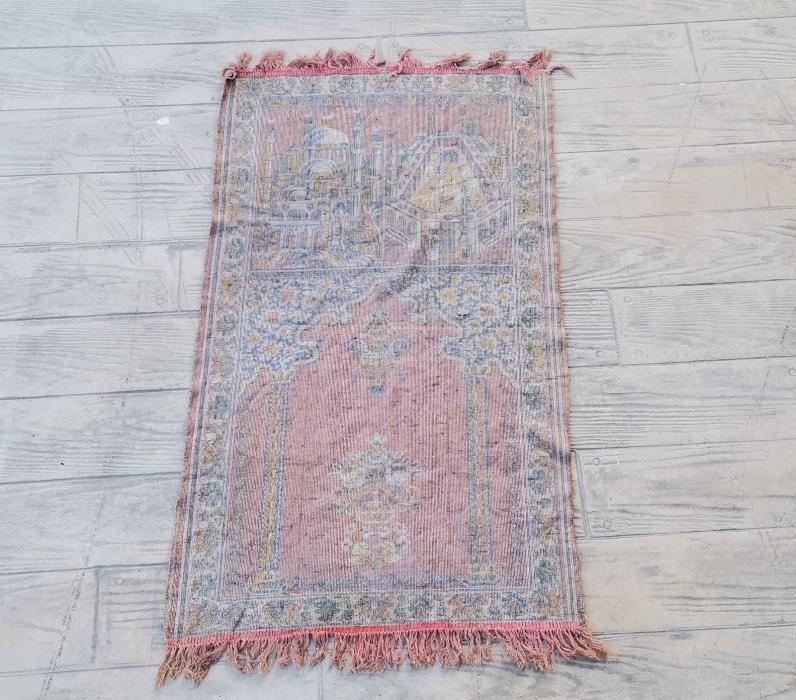 ANTİKA KADİFE SECCADE