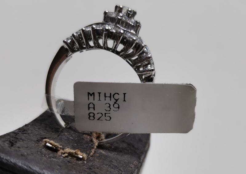 ANTİKA PIRLANTA YÜZÜK