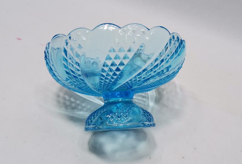 ANTİKA RUS YAPIMI MAVİ CAM ŞEKERLİK