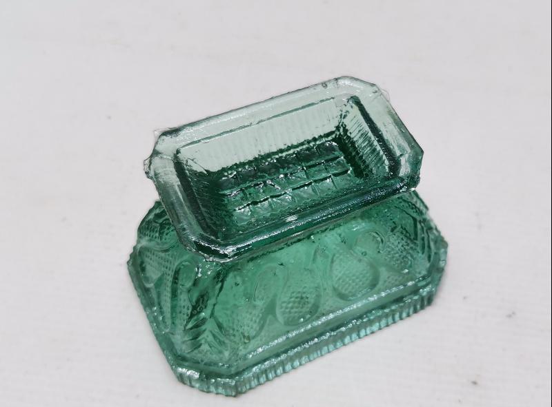 ANTİKA YEŞİL CAM ŞEKERLİK