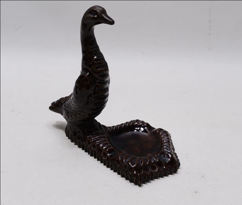 ÇOK NADİR KAZ BİBLOLU KÜTAHYA SERAMİK KÜL TABLASI