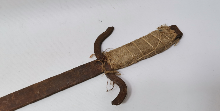 DEMİRCİ İŞİ EL YAPIMI ANTİKA DEKORATİF KILIÇ