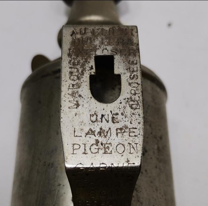 MARQUE DEPOSEE PİGEON LAMPE 