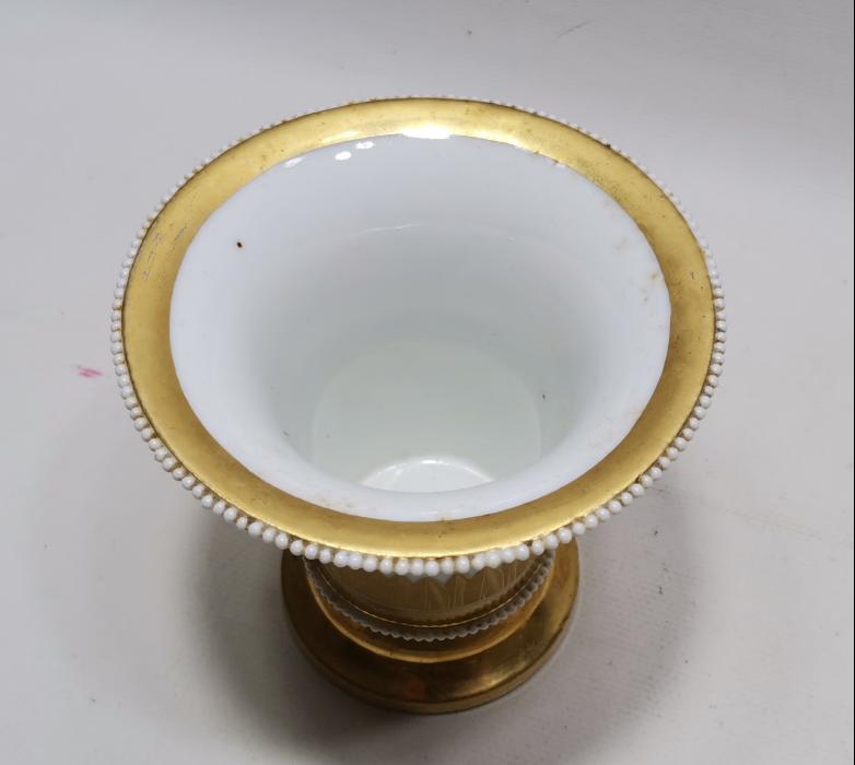 MIZIKAYI HUMAYUN VE SFİNKS GÖRSELLİ ALTIN YALDIZLI SEVRES VAZO