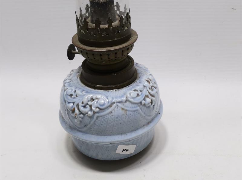 OSMANLI DÖNEMİ FARKLI FORMDA PORSELEN LAMBA