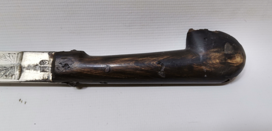 SAPI ŞAŞKA FORMUNDA YAPILMIŞ OSMANLI DÖNEMİ ÖZEL YAPIM SUBAY KILICI